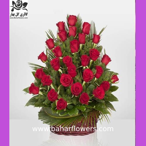 سبد گل رز قرمز