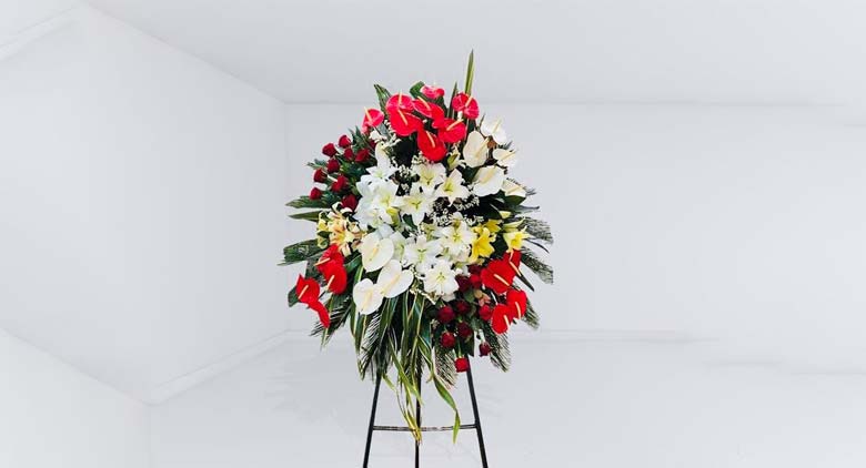 تاج گل مراسم افتتاحیه